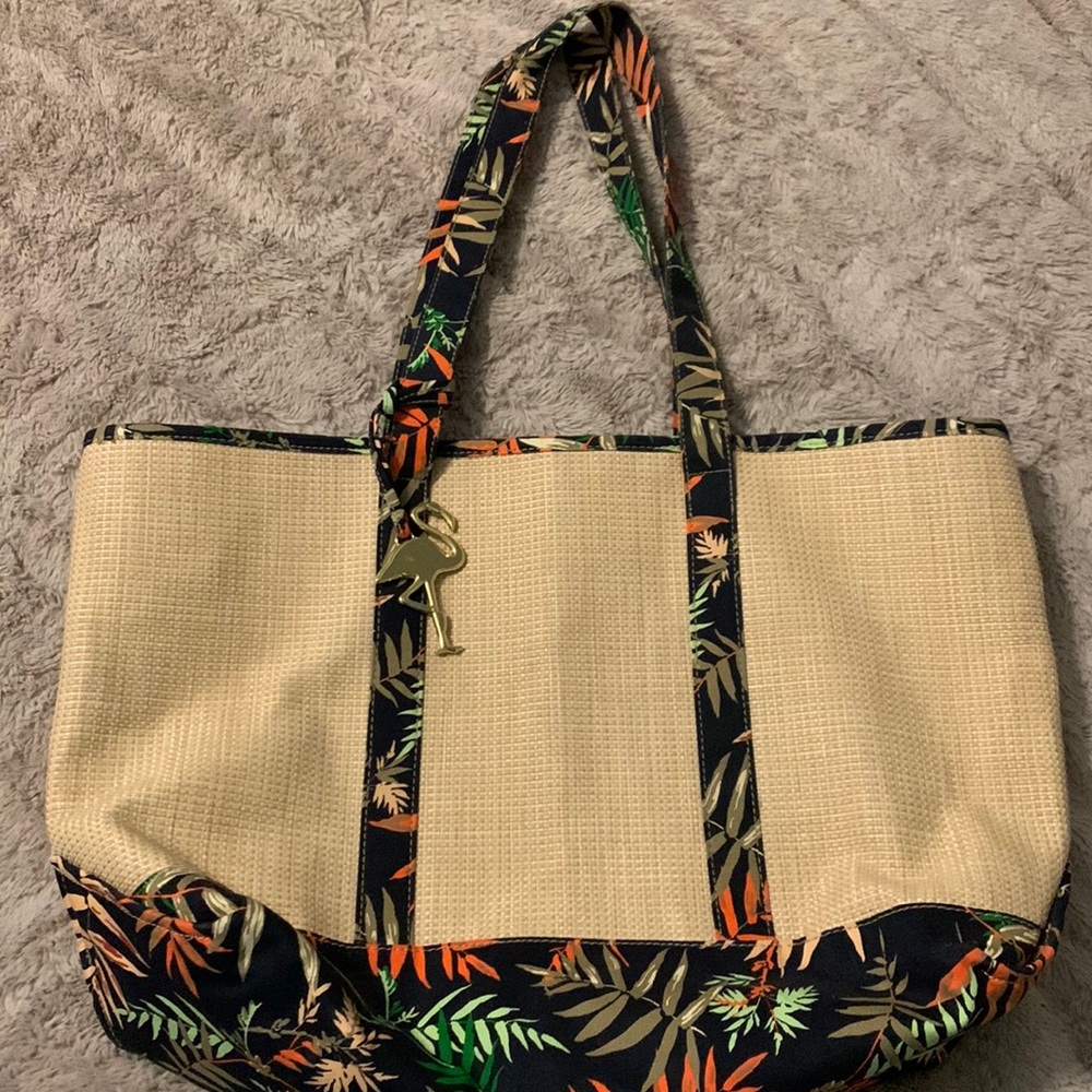Brand new bag never worn check out matching dress and shoes in my closet❤️